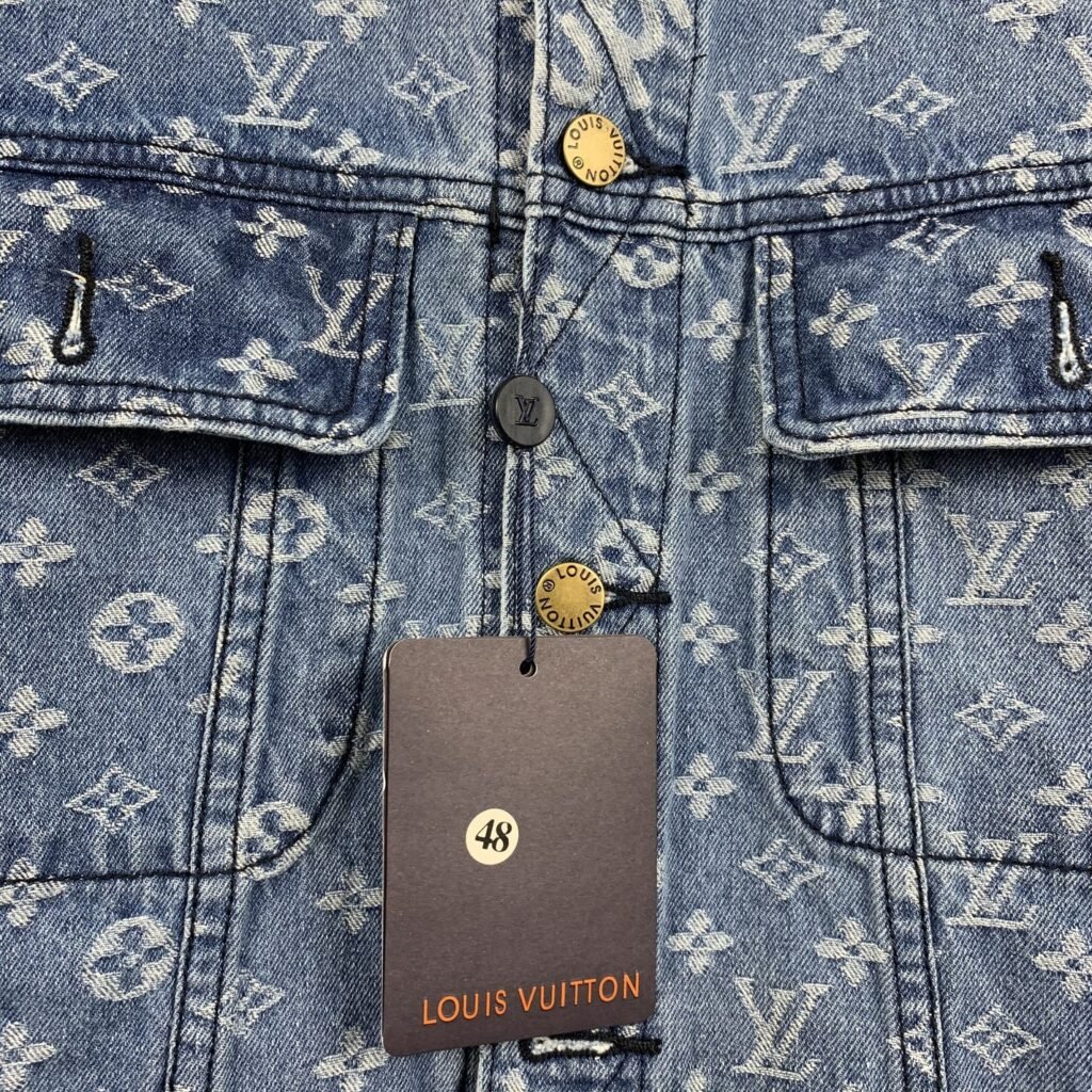 LOUIS VUITTON - JACKET - Image 6